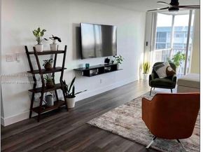 700 NW 214th St 719, Miami Gardens FL 33169