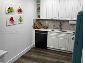 700 NW 214th St 719, Miami Gardens FL 33169