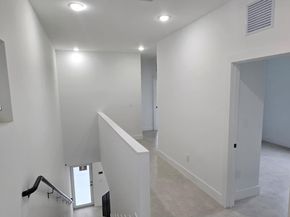 141 NW 11th St, Pompano Beach FL 33060