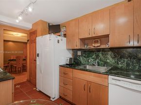 1865 79th St Cswy 5A, North Bay Village FL 33141