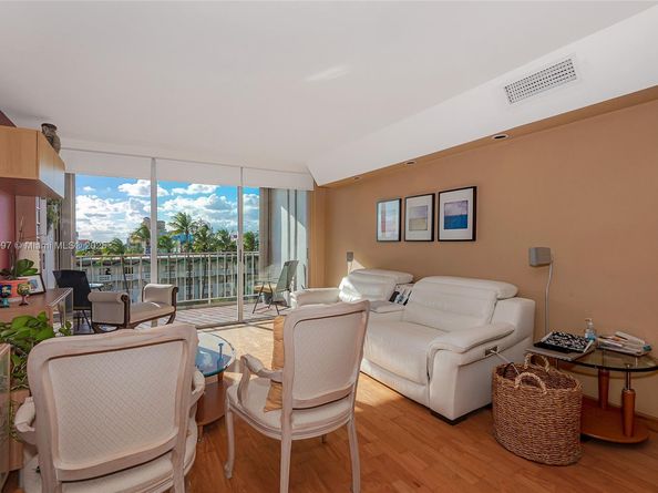 1865 79th St Cswy 5A, North Bay Village FL 33141