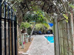 590 NW 40th Ct 3, Oakland Park FL 33309