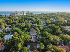 2650 Hilola St, Miami FL 33133