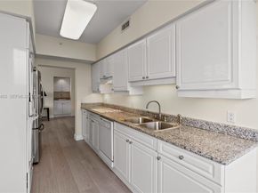 4775 Collins Ave 507, Miami Beach FL 33140