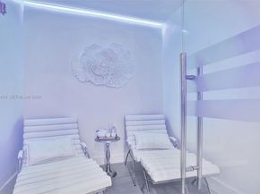 4775 Collins Ave 507, Miami Beach FL 33140