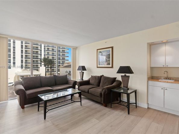 4775 Collins Ave 507, Miami Beach FL 33140