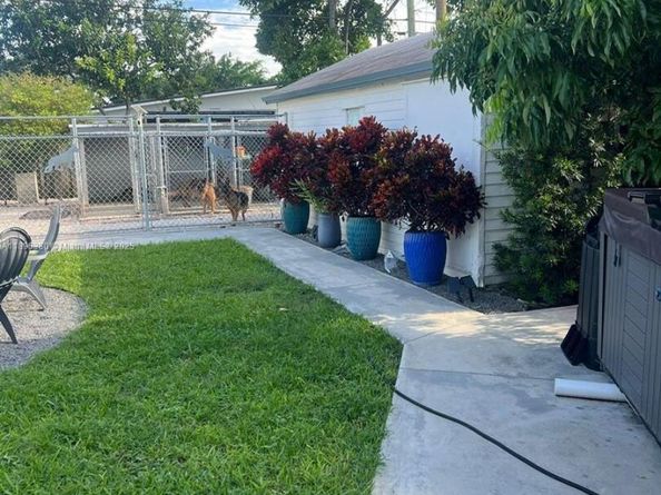 11460 SW 50th Ter, Miami FL 33165