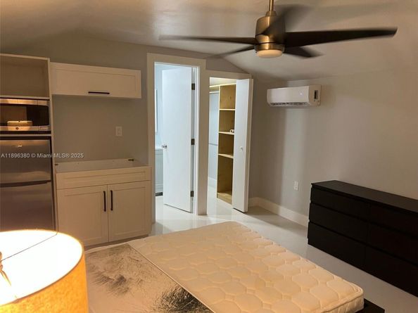 11460 SW 50th Ter, Miami FL 33165