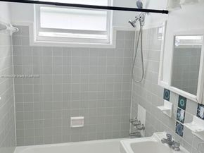 620 76th St 6, Miami Beach FL 33141