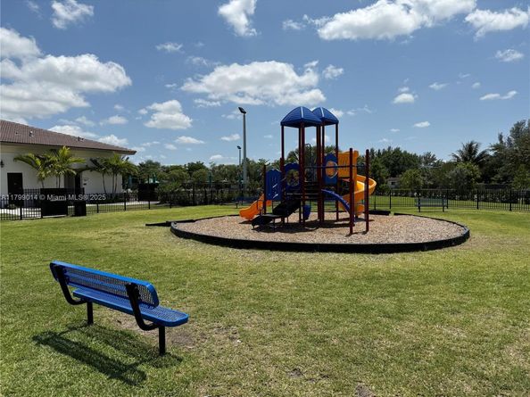 2363 NW 122nd Ter, Miami FL 33167