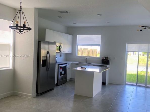 2363 NW 122nd Ter, Miami FL 33167