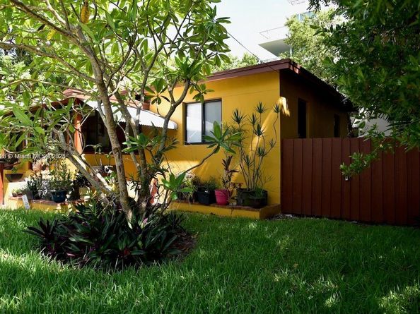 711 NE 61st St, Miami FL 33137