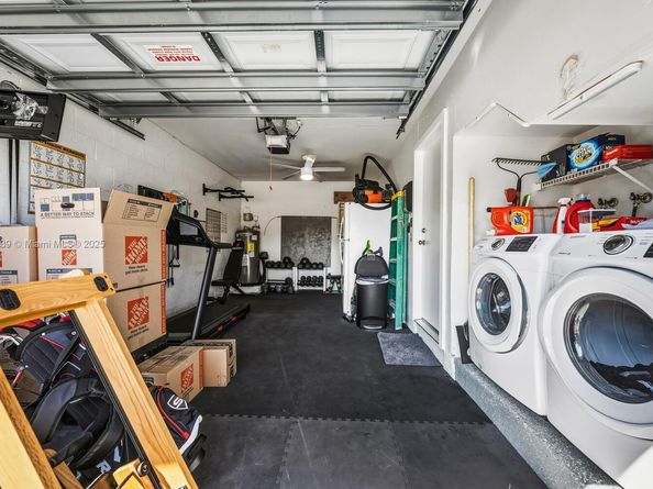 12626 NW 15th St, Sunrise FL 33323