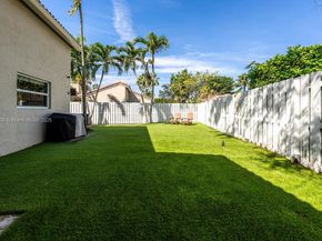 12626 NW 15th St, Sunrise FL 33323