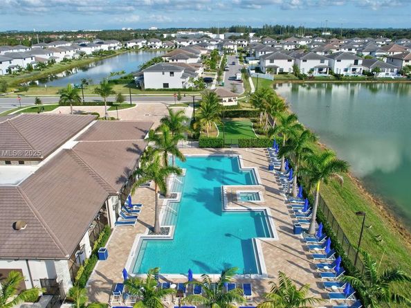 17473 SW 41st St, Miramar FL 33029