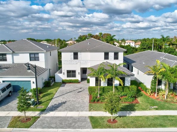 17473 SW 41st St, Miramar FL 33029