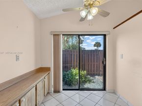 1748 NW 72nd Ave 84, Plantation FL 33313