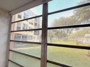 1301 NE 191st St F110, Miami FL 33179