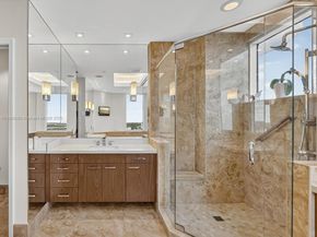 21200 Point Pl PH 1 (2804), Aventura FL 33180