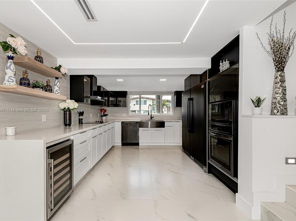 2436 2436 Okeechobee Lane, Fort Lauderdale FL 33317