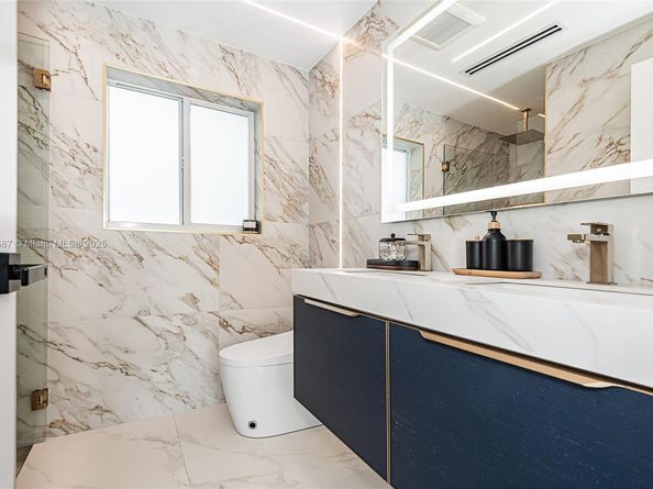 2436 2436 Okeechobee Lane, Fort Lauderdale FL 33317