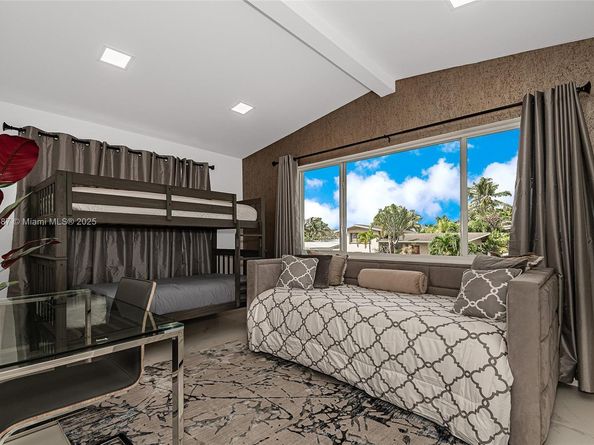 2436 2436 Okeechobee Lane, Fort Lauderdale FL 33317