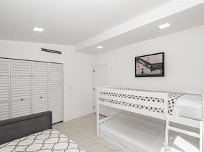 2436 2436 Okeechobee Lane, Fort Lauderdale FL 33317