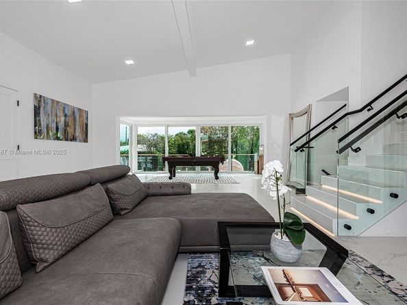 2436 2436 Okeechobee Lane, Fort Lauderdale FL 33317