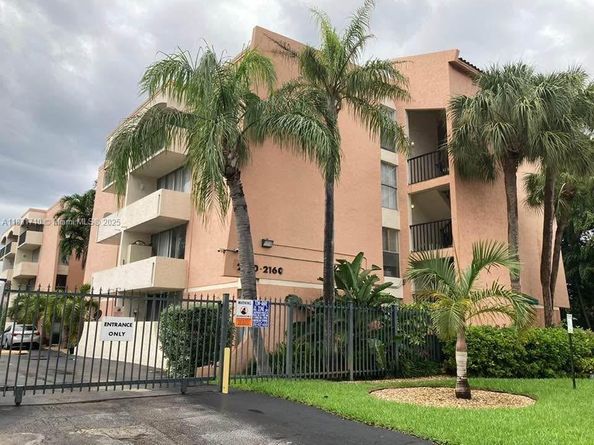 2160 SW 16th Ave 421, Miami FL 33145