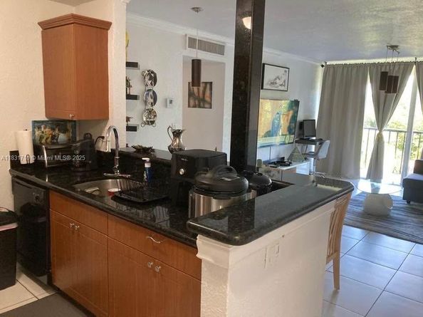 2160 SW 16th Ave 421, Miami FL 33145