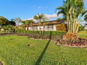 1541 NW 83rd Way, Pembroke Pines FL 33024