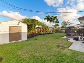 1541 NW 83rd Way, Pembroke Pines FL 33024
