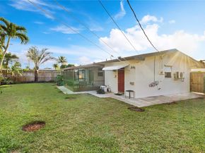 1541 NW 83rd Way, Pembroke Pines FL 33024