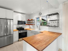 1541 NW 83rd Way, Pembroke Pines FL 33024