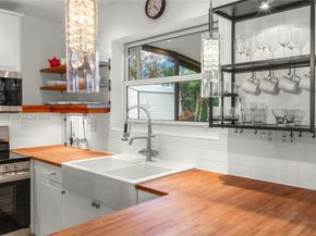 1541 NW 83rd Way, Pembroke Pines FL 33024