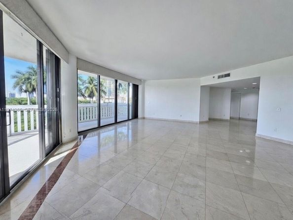 2000 Island Blvd 606, Aventura FL 33160