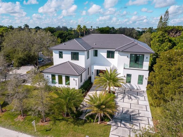 9840 SW 73rd Ct, Pinecrest FL 33156