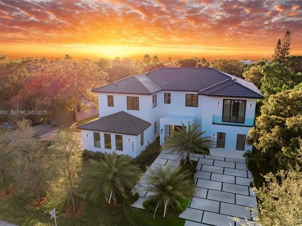9840 SW 73rd Ct, Pinecrest FL 33156