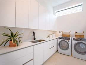 9840 SW 73rd Ct, Pinecrest FL 33156