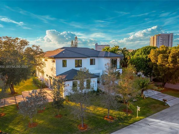 9840 SW 73rd Ct, Pinecrest FL 33156