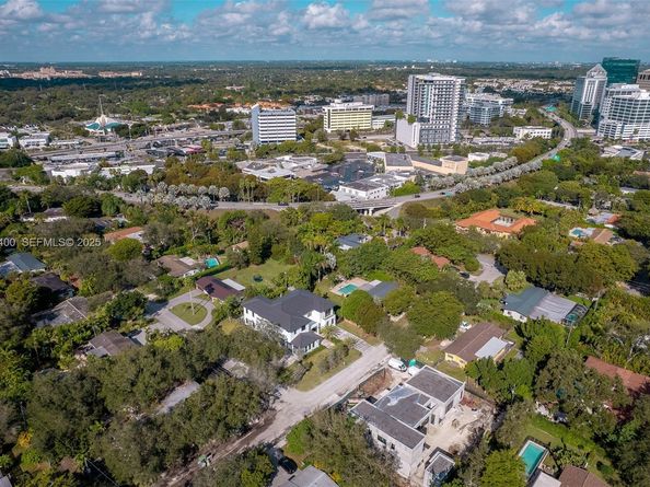 9840 SW 73rd Ct, Pinecrest FL 33156