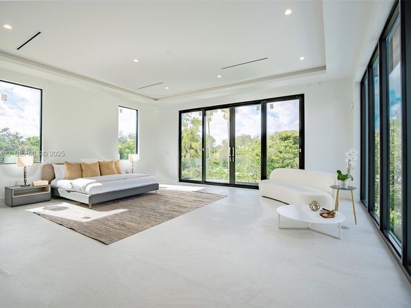 9840 SW 73rd Ct, Pinecrest FL 33156