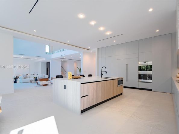 9840 SW 73rd Ct, Pinecrest FL 33156