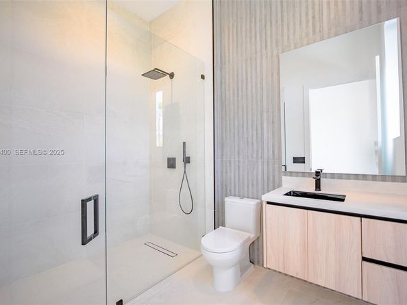 9840 SW 73rd Ct, Pinecrest FL 33156