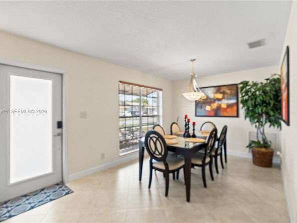 9136 NW 32nd Pl, Sunrise FL 33351