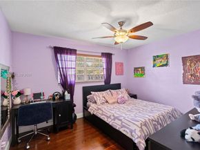 9136 NW 32nd Pl, Sunrise FL 33351