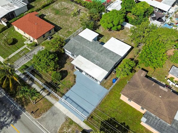 1237 NW 15th Ave, Fort Lauderdale FL 33311