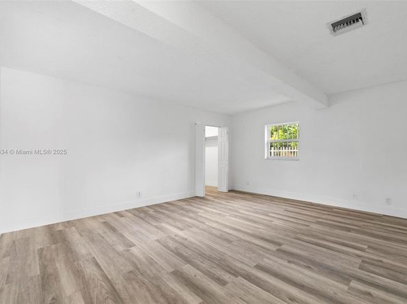 1237 NW 15th Ave, Fort Lauderdale FL 33311