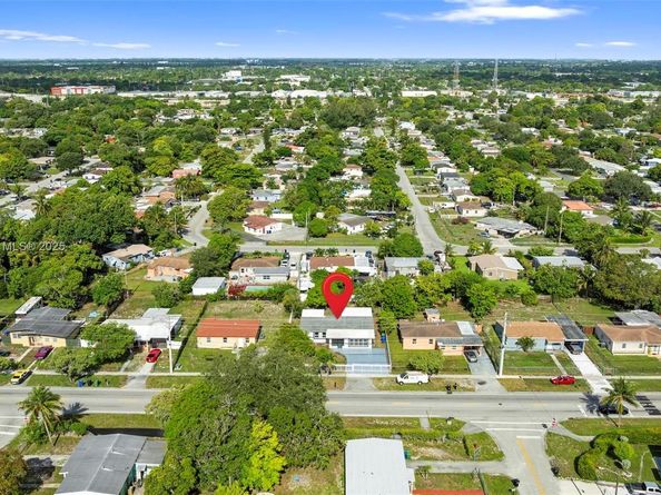 1237 NW 15th Ave, Fort Lauderdale FL 33311