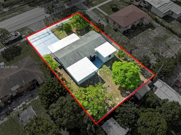 1237 NW 15th Ave, Fort Lauderdale FL 33311
